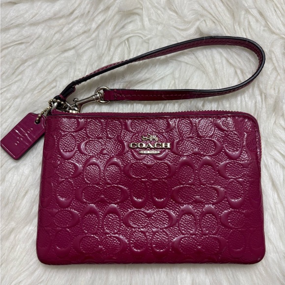 Coach Wristlet - Picture 1 of 6